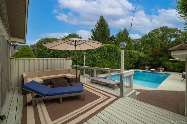 3186 William Street, Wantagh, NY 11793