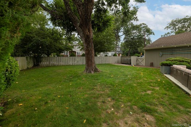 3186 William Street, Wantagh, NY 11793