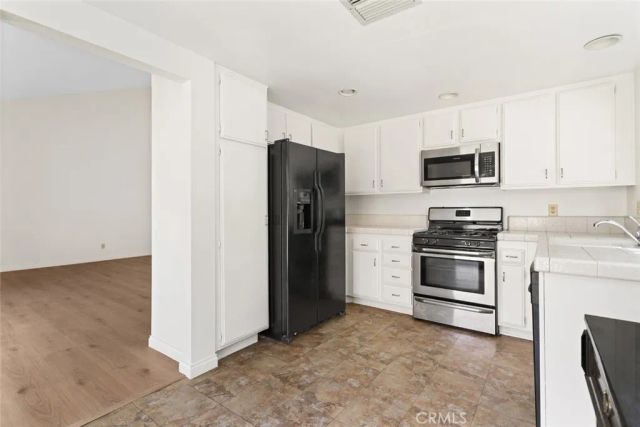 179 Conifer Circle, Oak Park, CA 91377