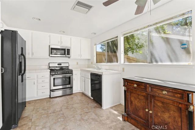 179 Conifer Circle, Oak Park, CA 91377