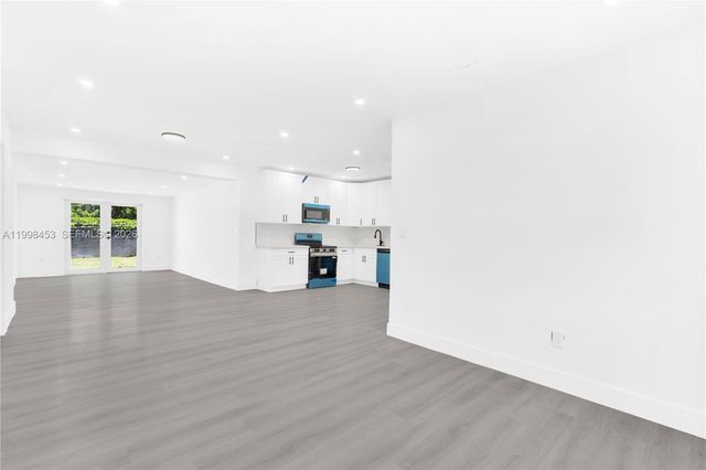 14321 Madison St, Miami, FL 33176