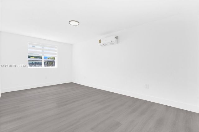 14321 Madison St, Miami, FL 33176