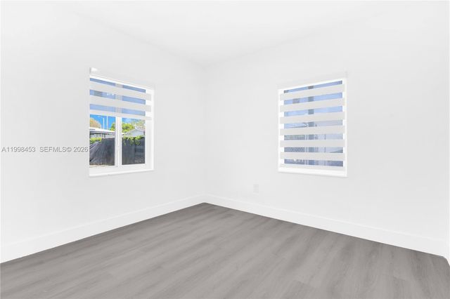 14321 Madison St, Miami, FL 33176