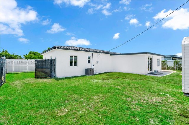 14321 Madison St, Miami, FL 33176