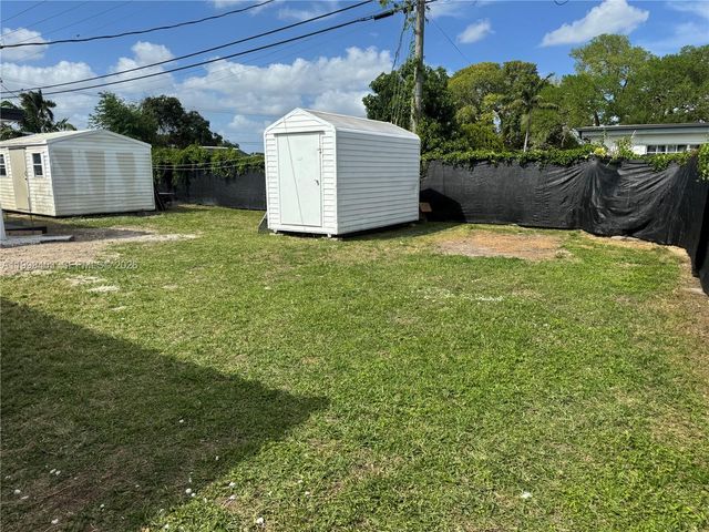 14321 Madison St, Miami, FL 33176