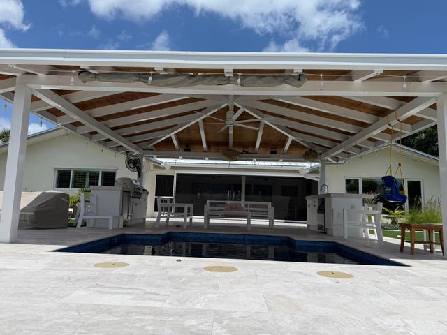 16 Leeward Circle, Tequesta, FL 33469