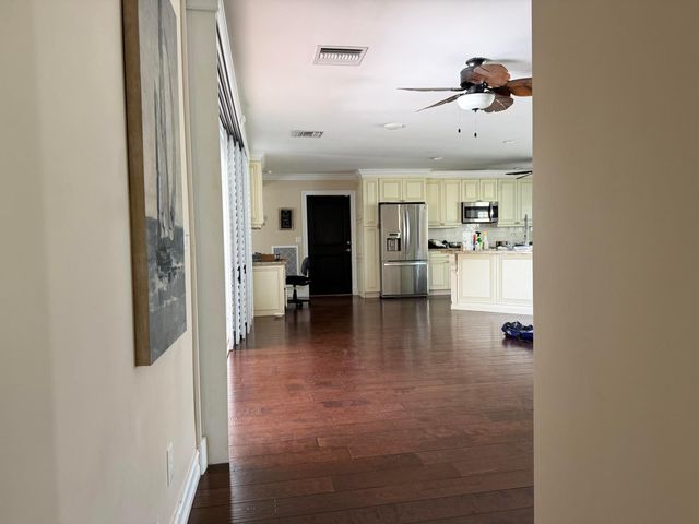 16 Leeward Circle, Tequesta, FL 33469