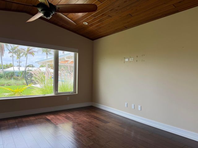 16 Leeward Circle, Tequesta, FL 33469