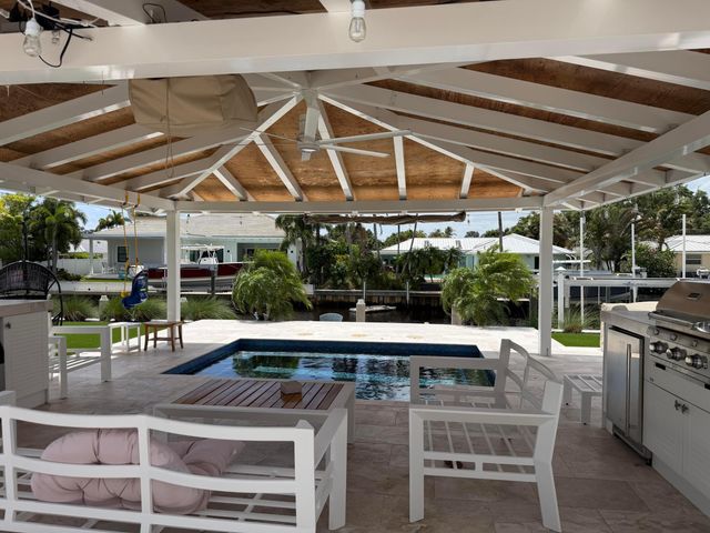 16 Leeward Circle, Tequesta, FL 33469
