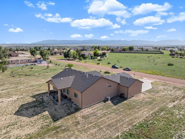 1068 S Los Charros Dr, Pueblo West, CO 81007