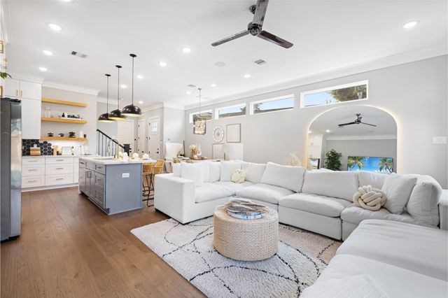 7033 Avenue L, Houston, TX 77011