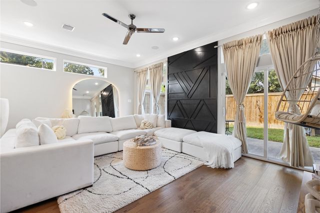 7033 Avenue L, Houston, TX 77011