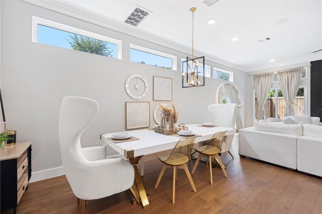 7033 Avenue L, Houston, TX 77011