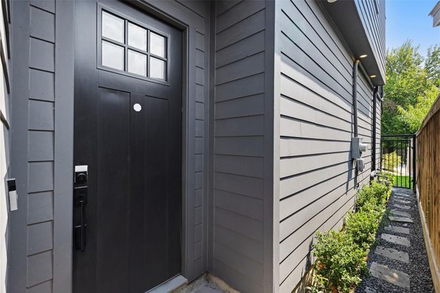 7033 Avenue L, Houston, TX 77011