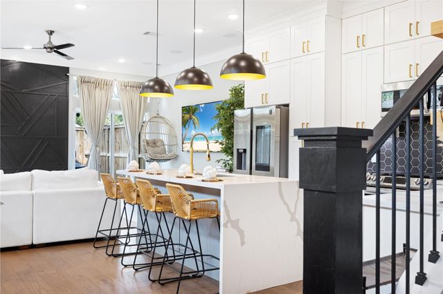 7033 Avenue L, Houston, TX 77011