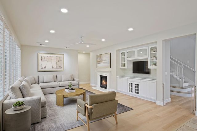 4502 Manzanita, Turlock, CA 95382