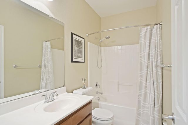 4502 Manzanita, Turlock, CA 95382