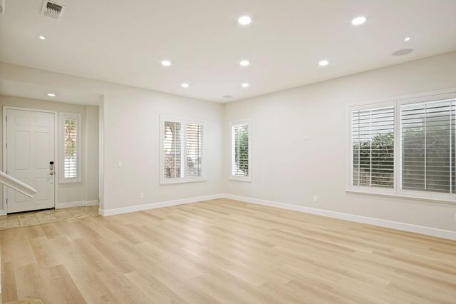 4502 Manzanita, Turlock, CA 95382