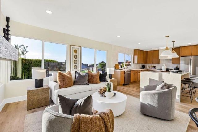 7221 Wisteria Way, Carlsbad, CA 92011
