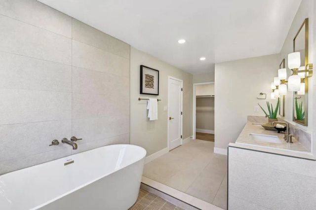7221 Wisteria Way, Carlsbad, CA 92011