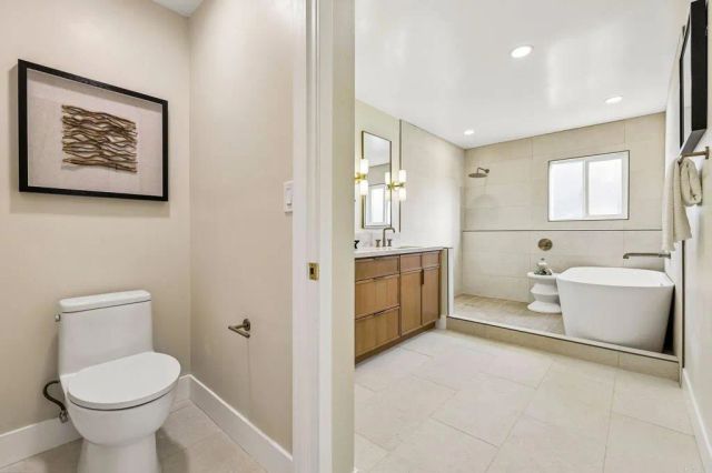 7221 Wisteria Way, Carlsbad, CA 92011