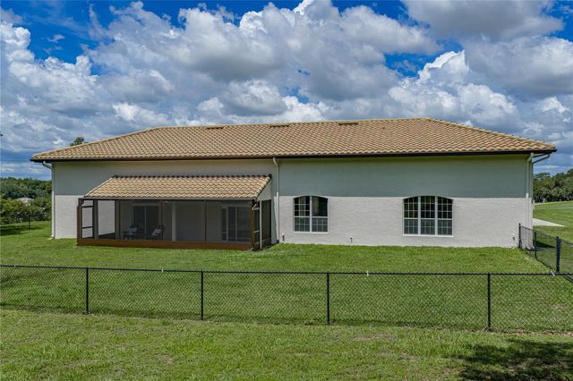 37624 SKY RIDGE CIRCLE, Dade City, FL 33525