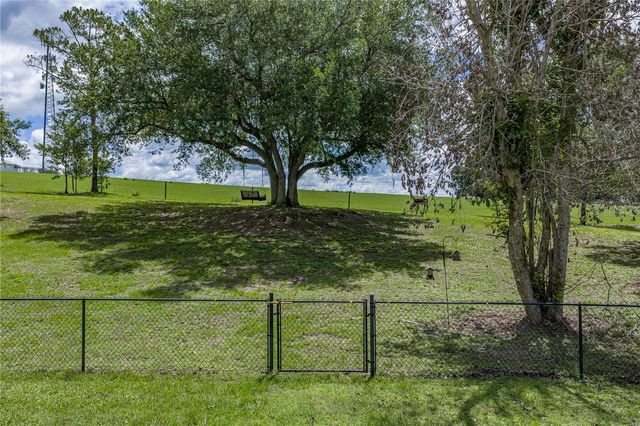 37624 SKY RIDGE CIRCLE, Dade City, FL 33525