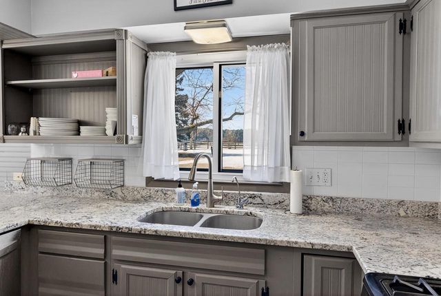 5529 Langer Road, Marshall, WI 53559