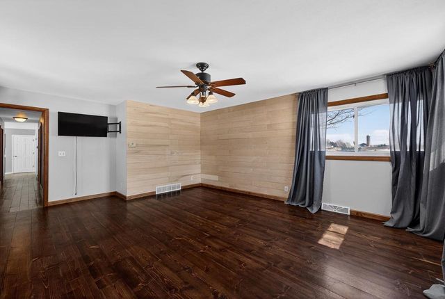 5529 Langer Road, Marshall, WI 53559