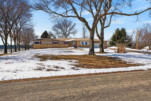5529 Langer Road, Marshall, WI 53559