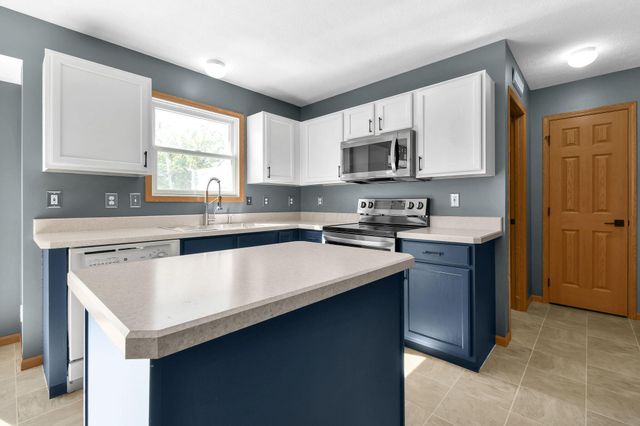 395 Quail Run Court, Newark, OH 43055