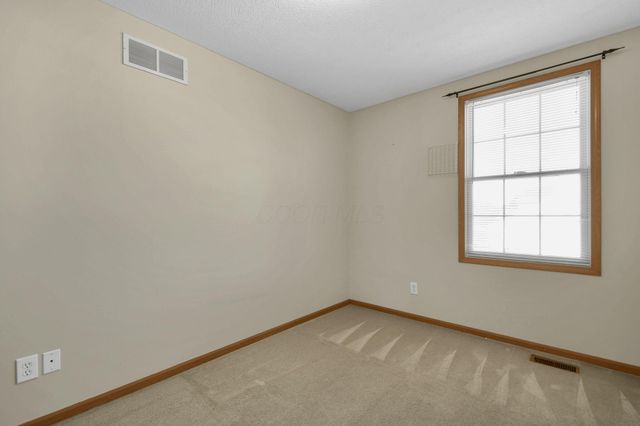 395 Quail Run Court, Newark, OH 43055