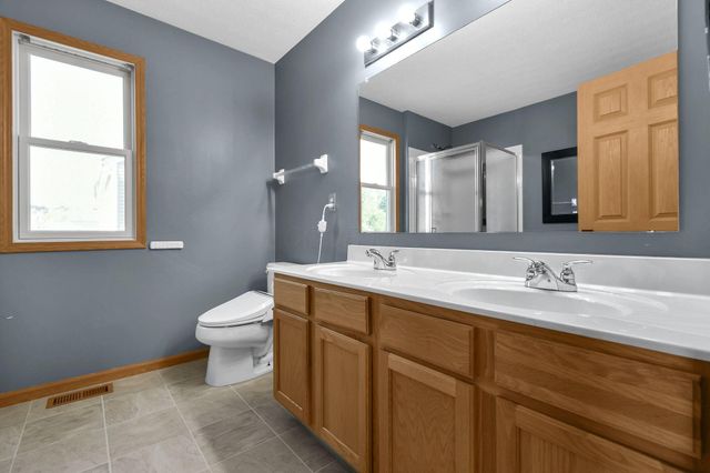 395 Quail Run Court, Newark, OH 43055