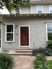 1123 Kings Highway, Dallas, TX 75208