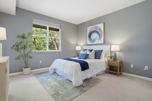 1982 W Bayshore Road 322, East Palo Alto, CA 94303