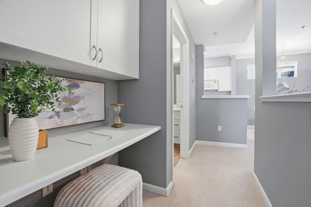 1982 W Bayshore Road 322, East Palo Alto, CA 94303