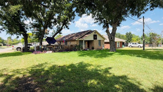301 E Mimosa Street, Crandall, TX 75114
