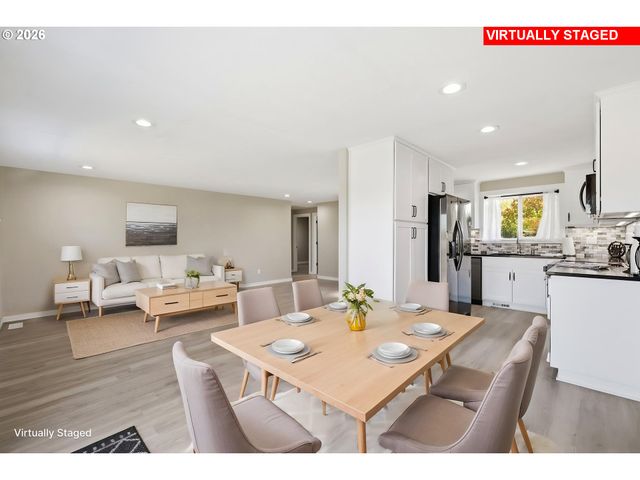34121 EL MANOR Ave, Eugene, OR 97405