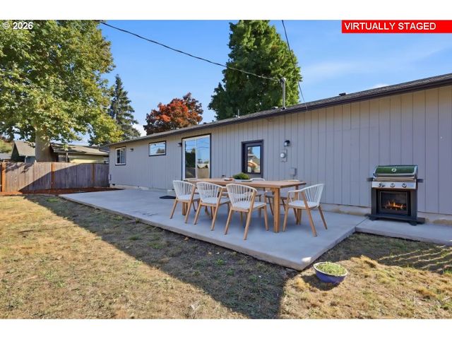 34121 EL MANOR Ave, Eugene, OR 97405