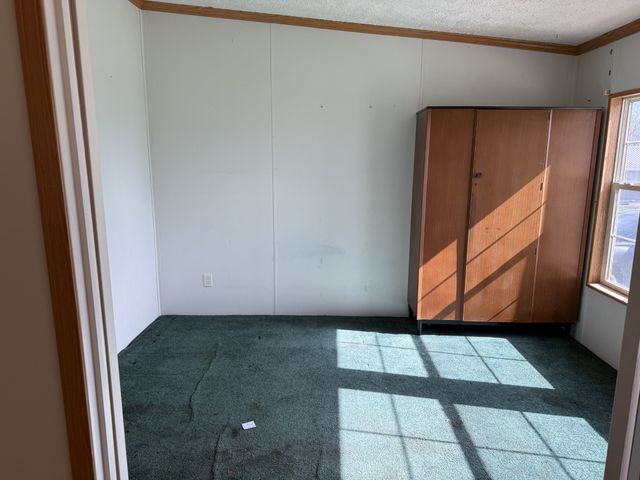 104 College St, S, Cowan, TN 37318