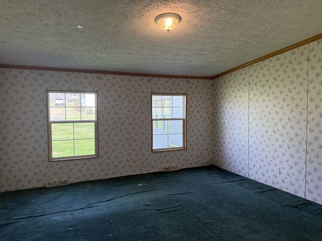 104 College St, S, Cowan, TN 37318