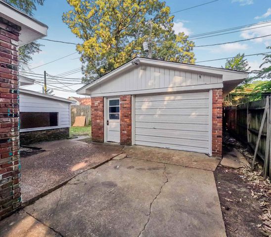 3433 S PERKINS RD, Memphis, TN 38118