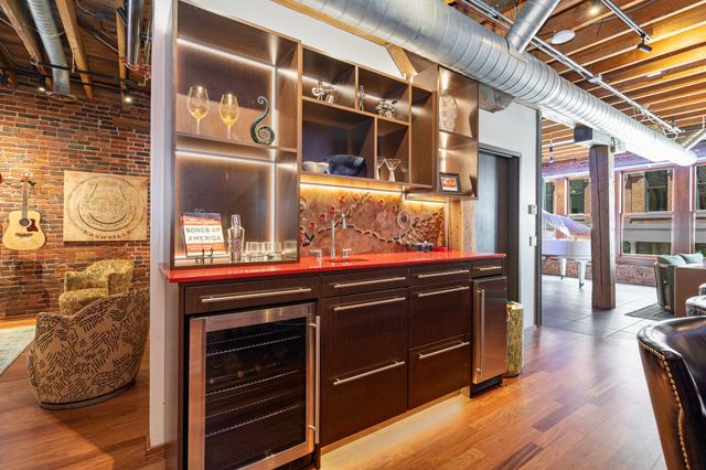 219 2nd Ave N Ste 200, Nashville, TN 37201