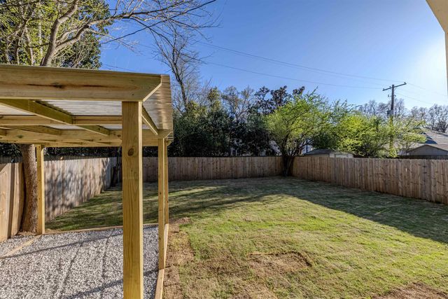 1757 VINTON AVE, Memphis, TN 38104