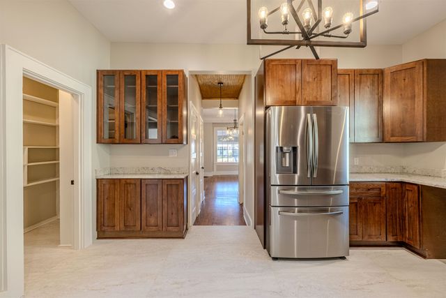 1757 VINTON AVE, Memphis, TN 38104