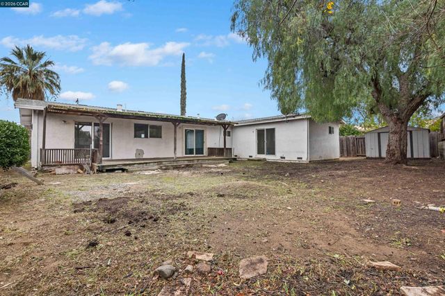 3020 Windsor Dr, Antioch, CA 94509