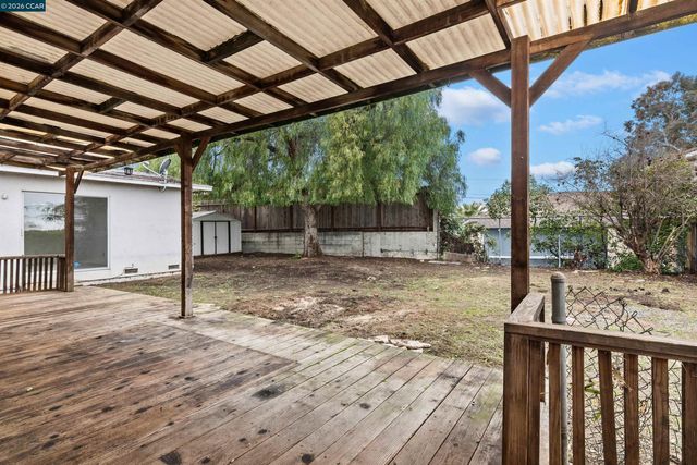 3020 Windsor Dr, Antioch, CA 94509