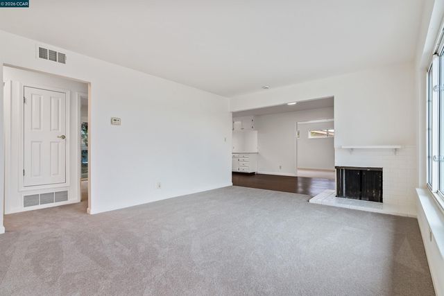 3020 Windsor Dr, Antioch, CA 94509