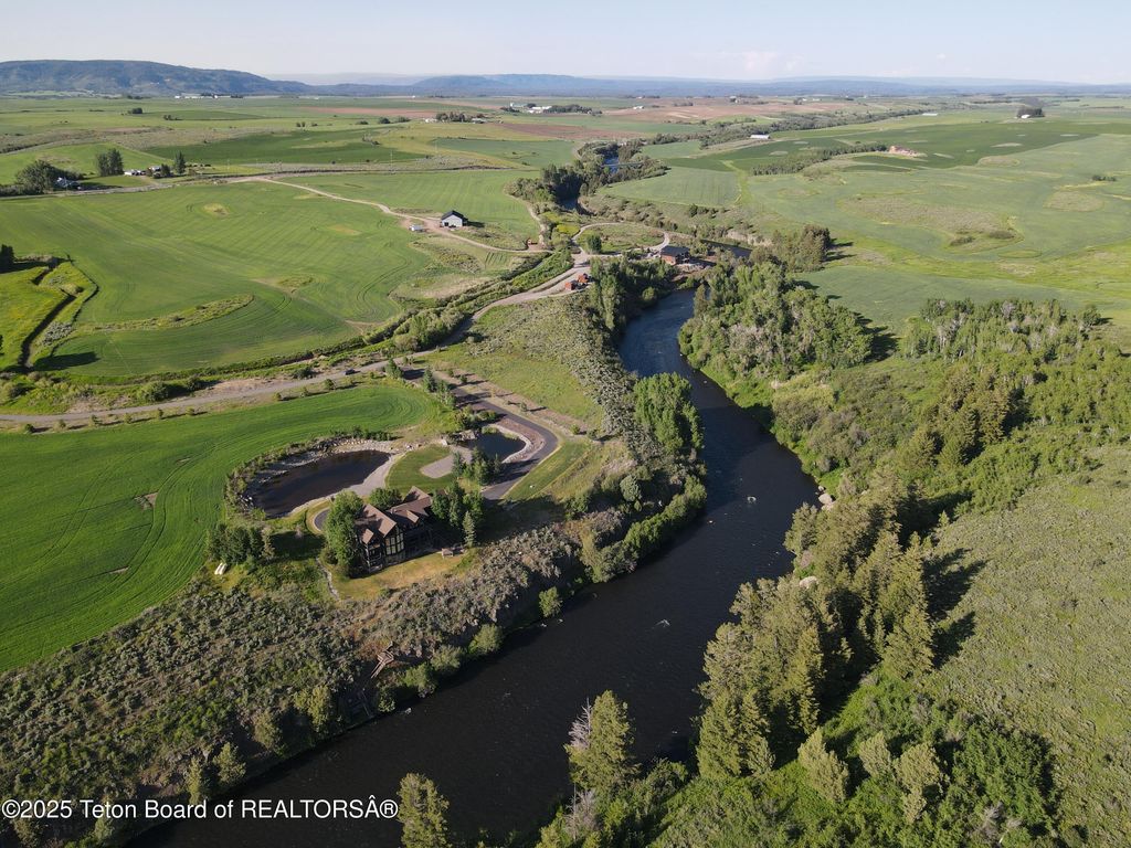 3944 SCHAEFER Lane, Ashton, ID 83420 photo 16