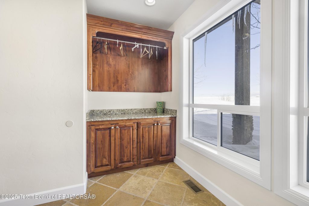 3944 SCHAEFER Lane, Ashton, ID 83420 photo 37